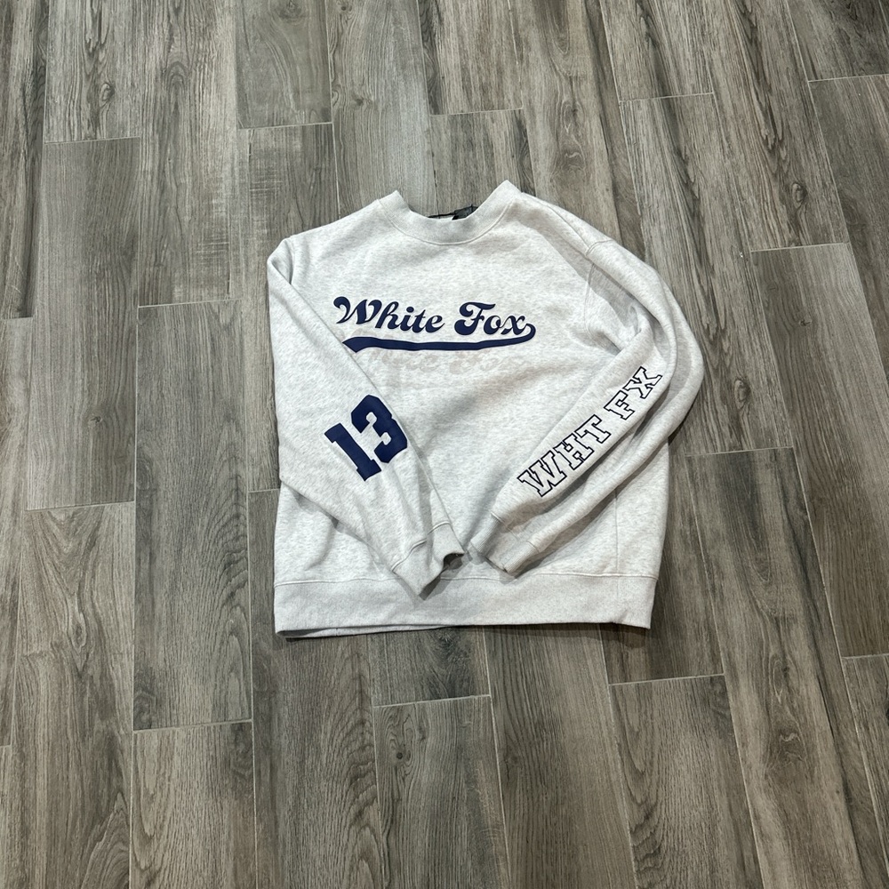 White fox Crewneck